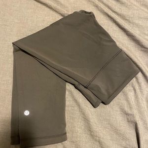 Lulu reversible leggings